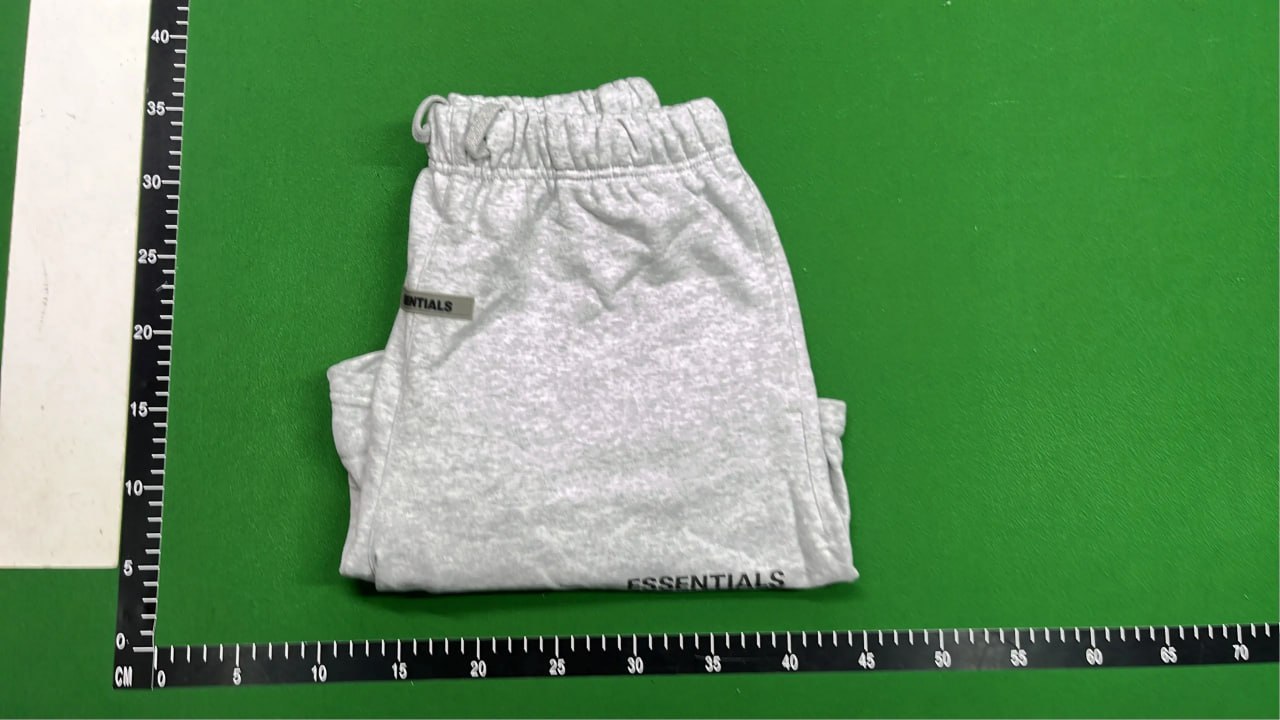 ESSENTIALS shorts (5 styles)