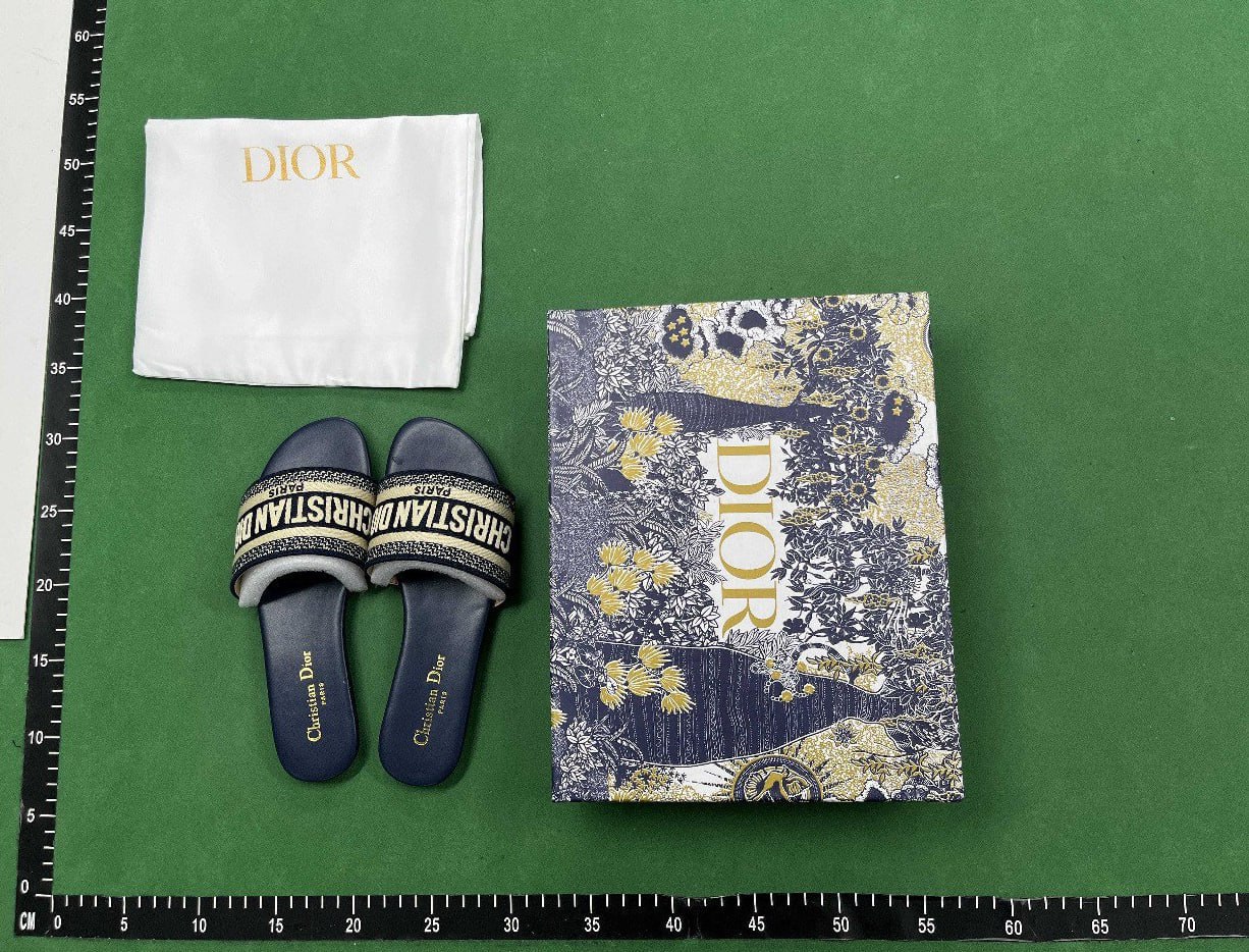 Dior slippers(36+styles)