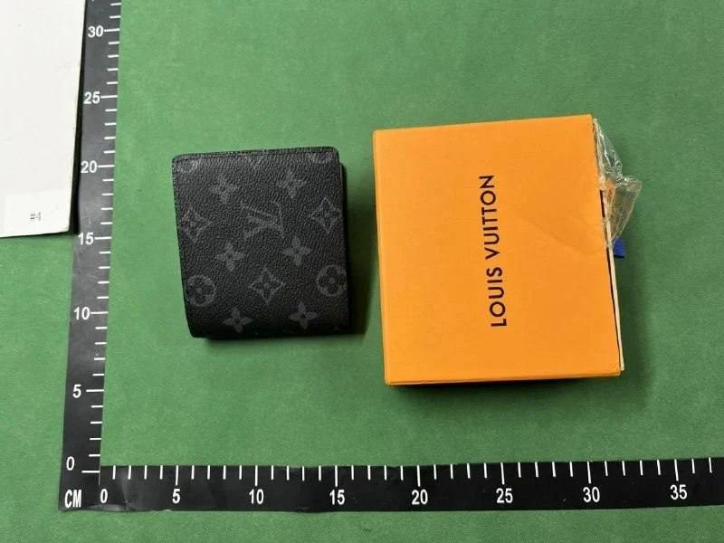 LV Wallet（39+ Styles） 