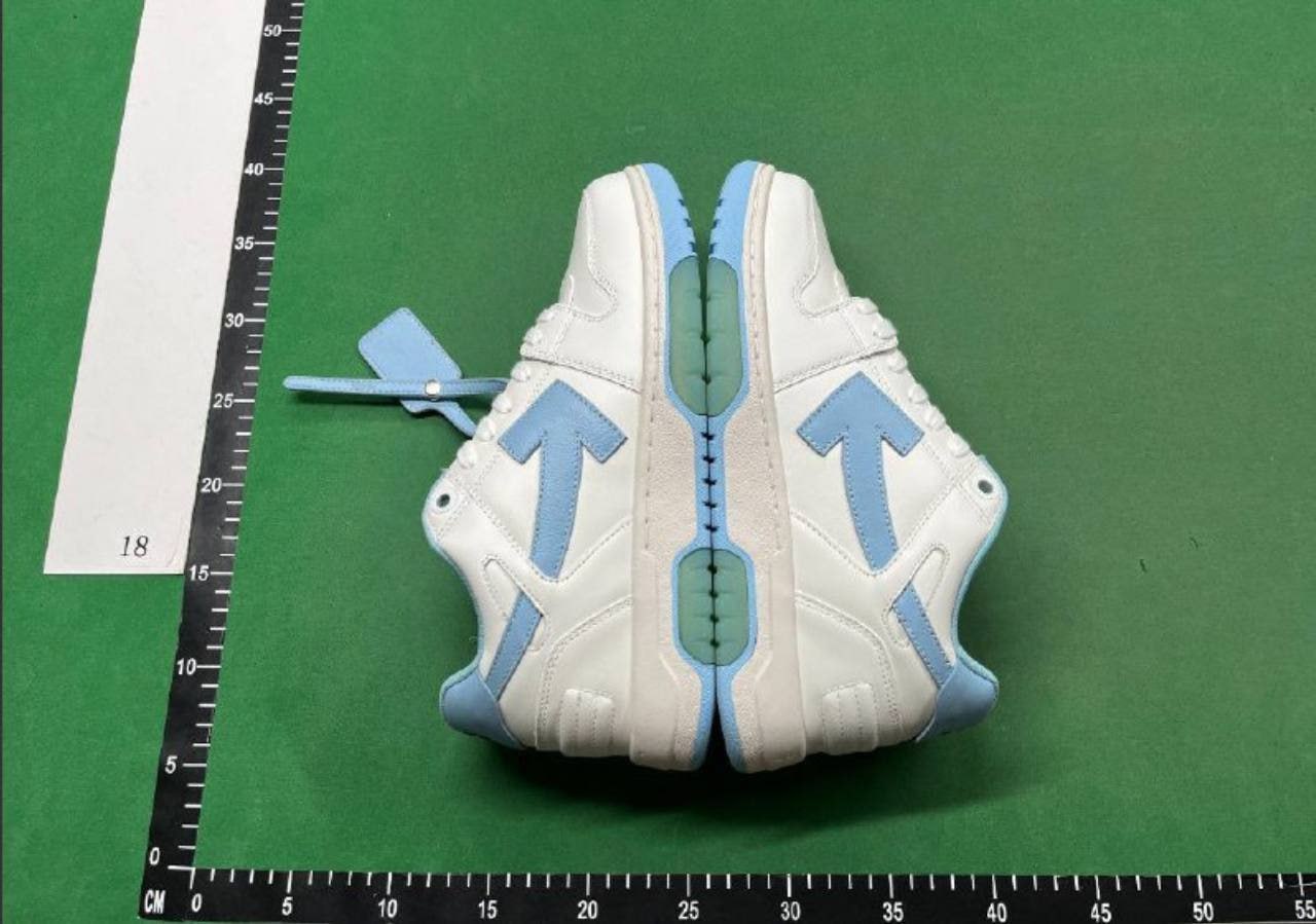  Off white shoes    (40 CP)