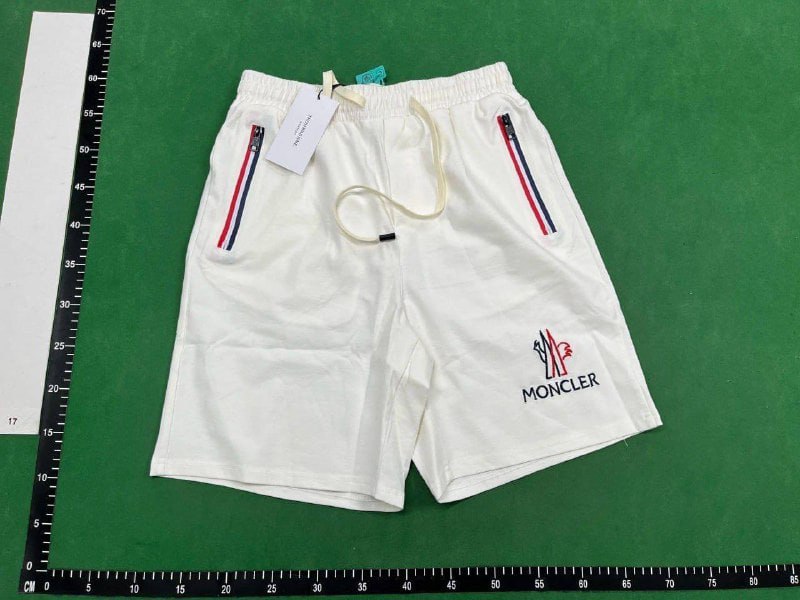  Moncler shorts  (23 CP)