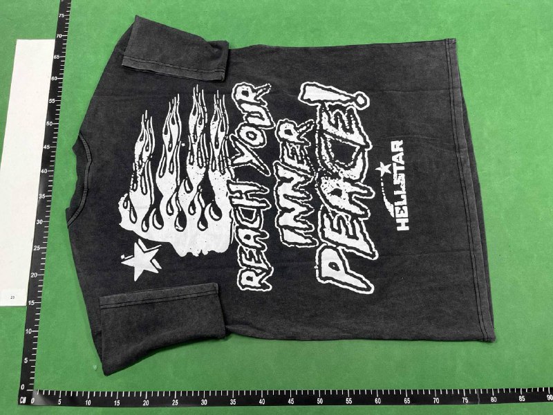  HELLSTAR  t-shirt
