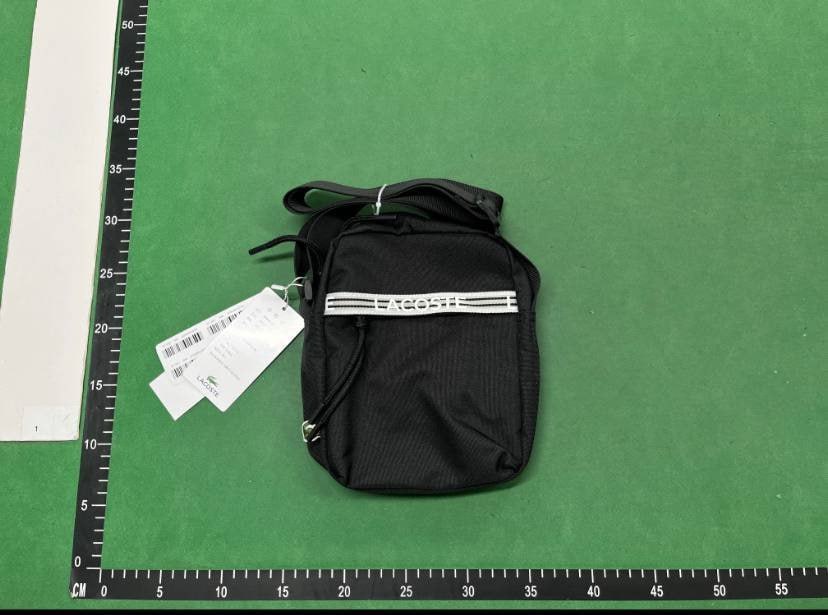  Lacoste bag