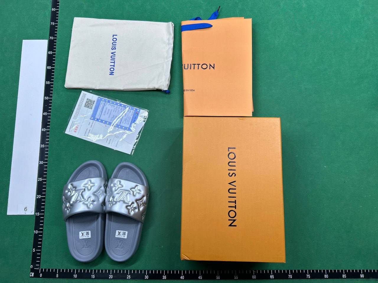 LV slipper