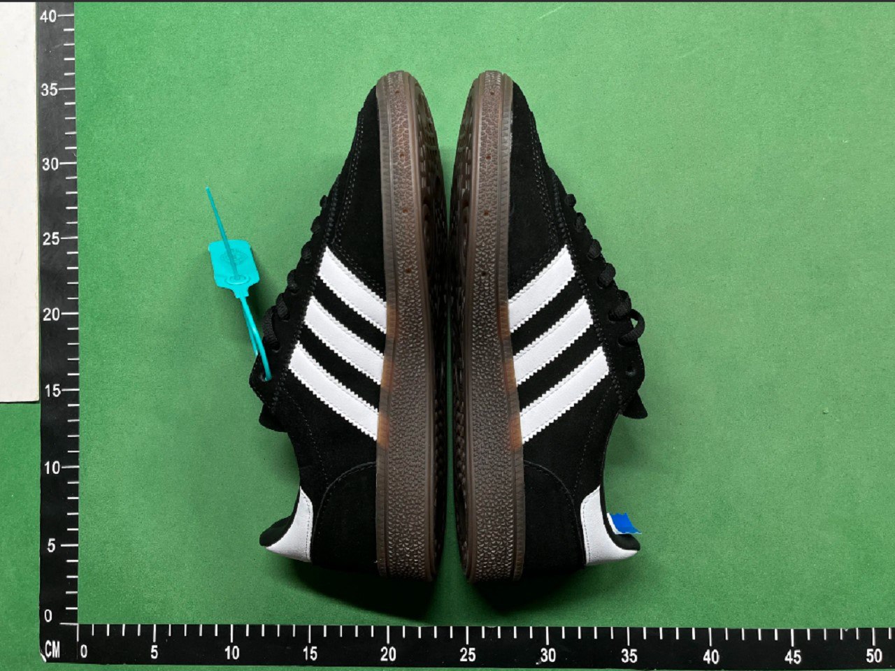 Spezial shoes  (23 CP)