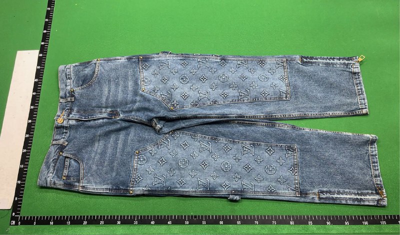 Louis Vuitton Pants