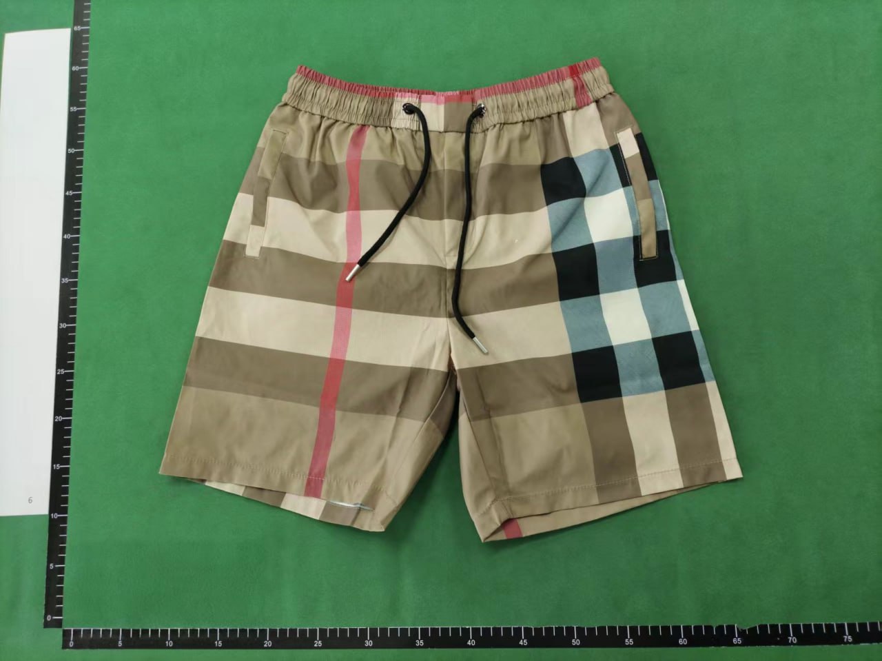   Burberry shorts pants