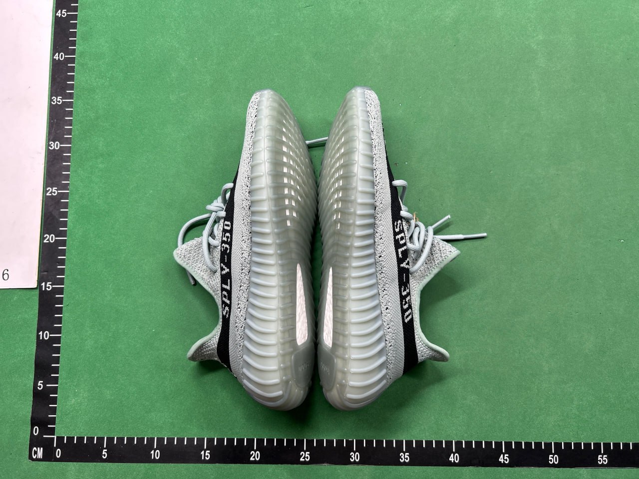 YEEZY 350（35+style）