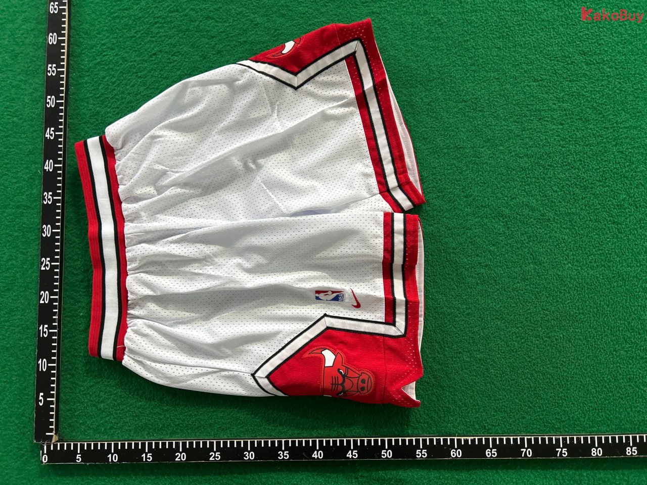   NBA Nike shorts (35+)