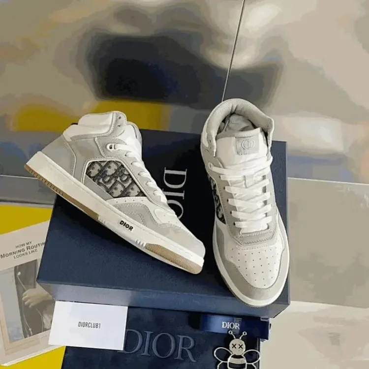  Dior B27