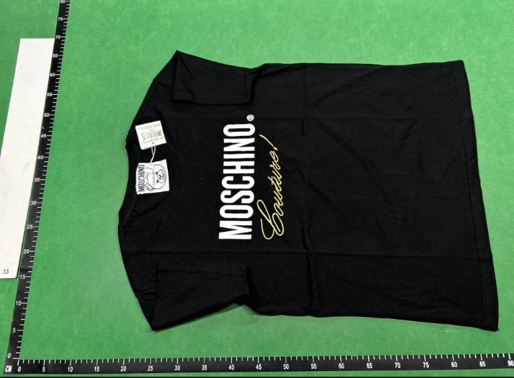  Moschino T-shirt 