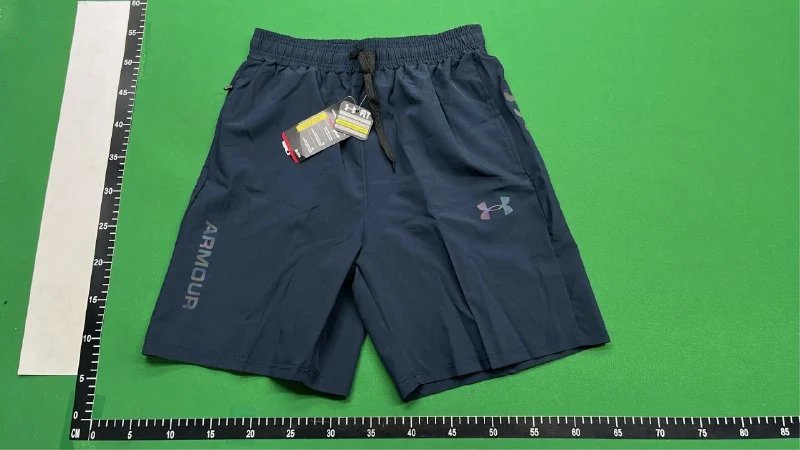 Under Armour T-shirt/Shorts（18+）