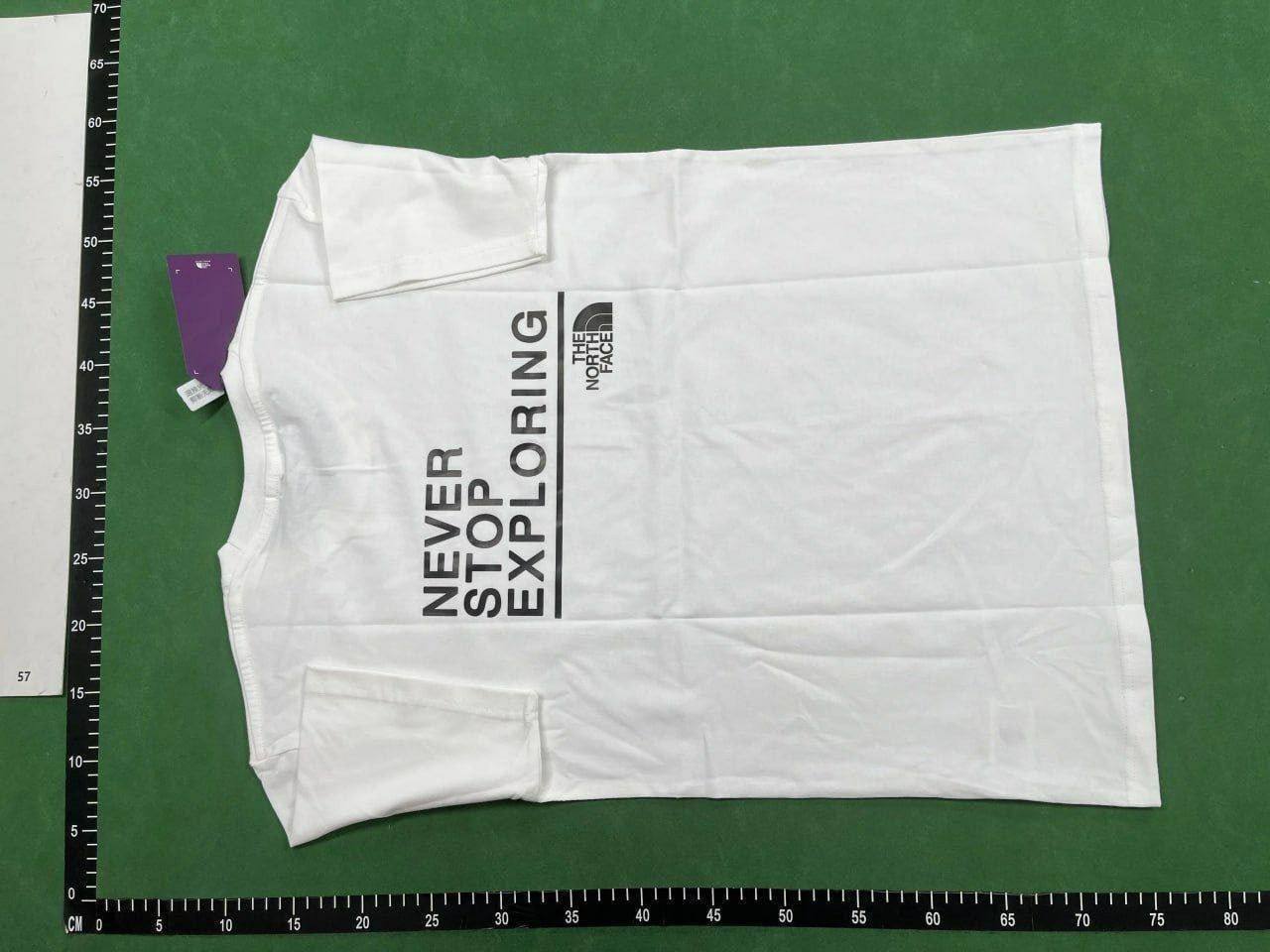  THE NORTH FACE  T-shirt