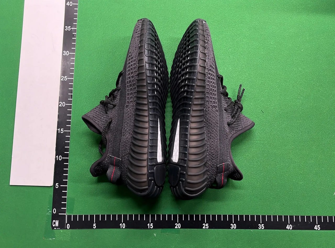  Yeezy 350