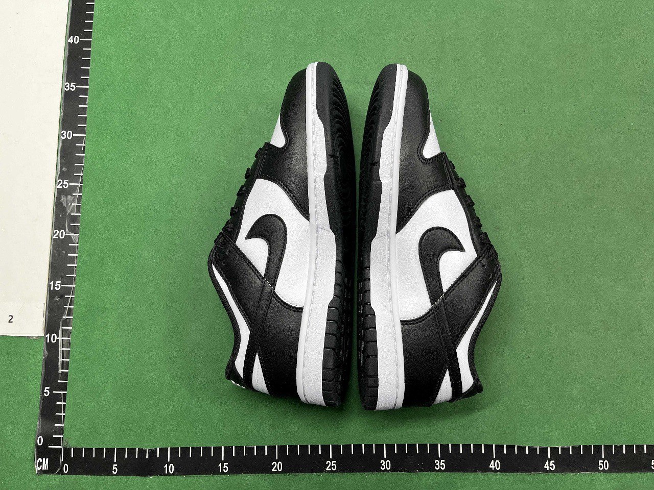 NIKE DUNK LOW University Blue SB Panda shoes
