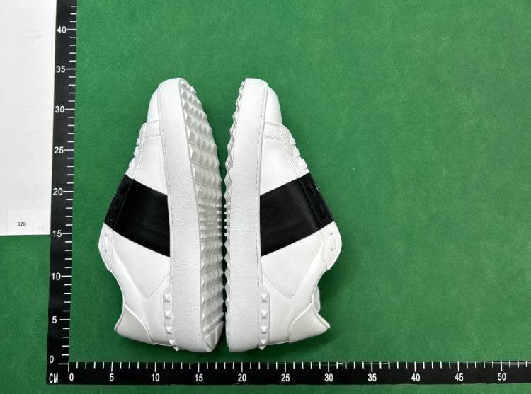   Valentino Shoes  (31 CP)