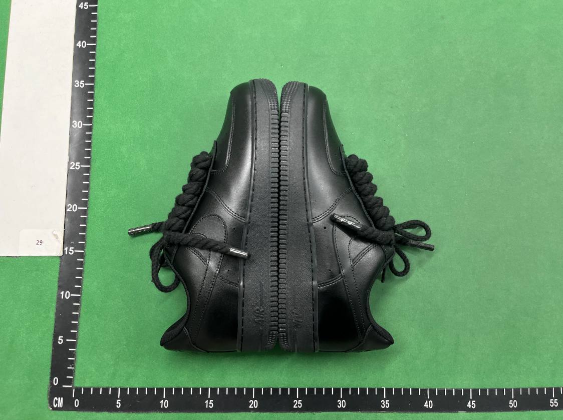 Nike air force 1  (25 CP)