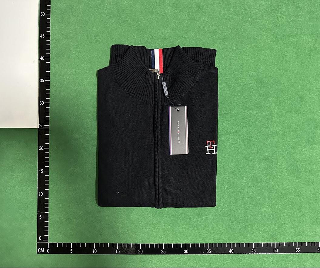 Tommy Hilfiger sweater