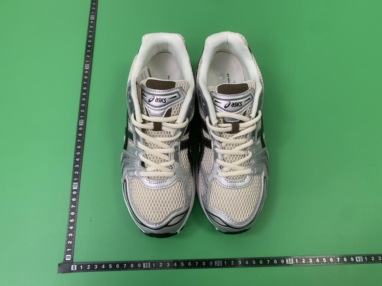 Asics Gel Kayano 14   ( 32 colors )