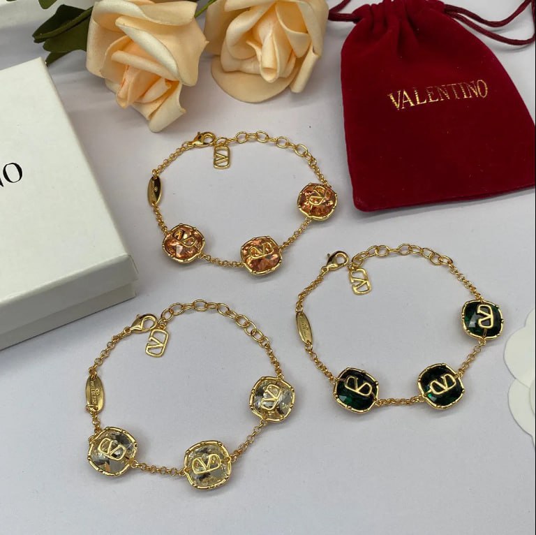 :Valentino bracelet