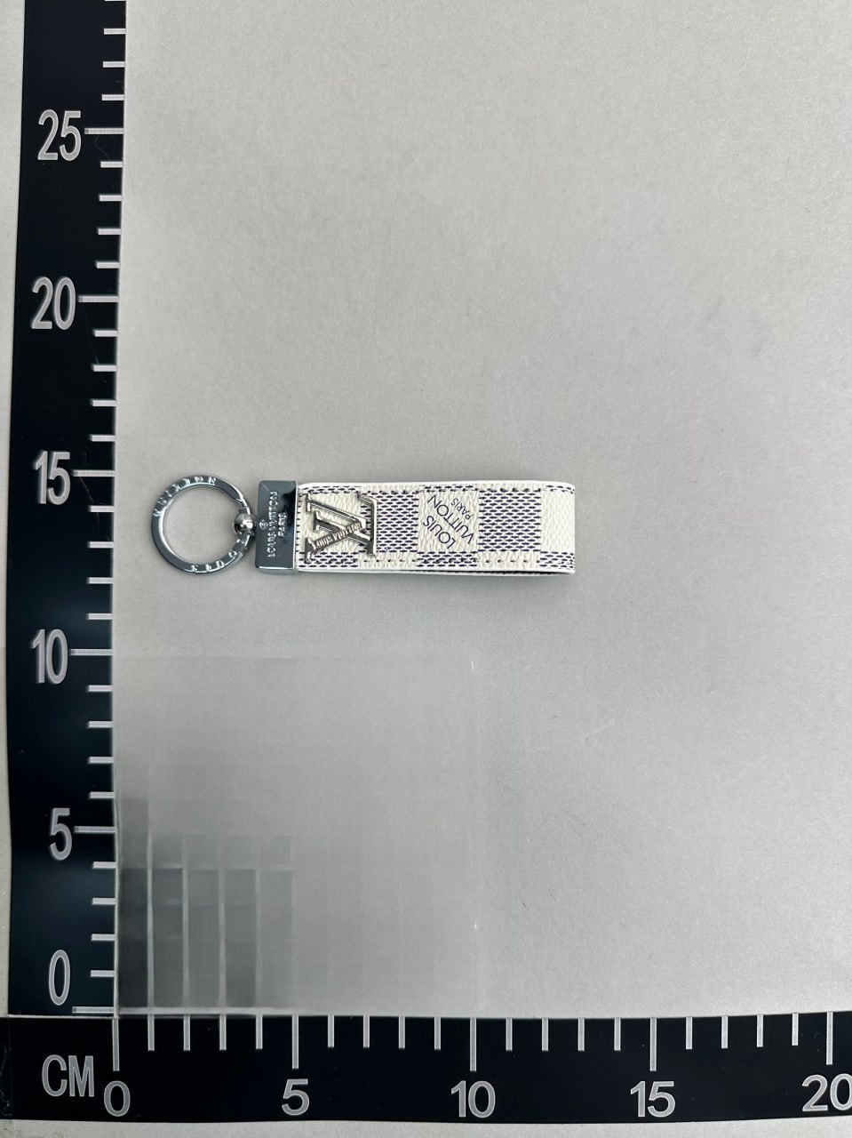  LV Keychain 