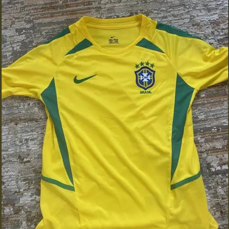 Brazil classic world cup 2002 jersey uaessss
