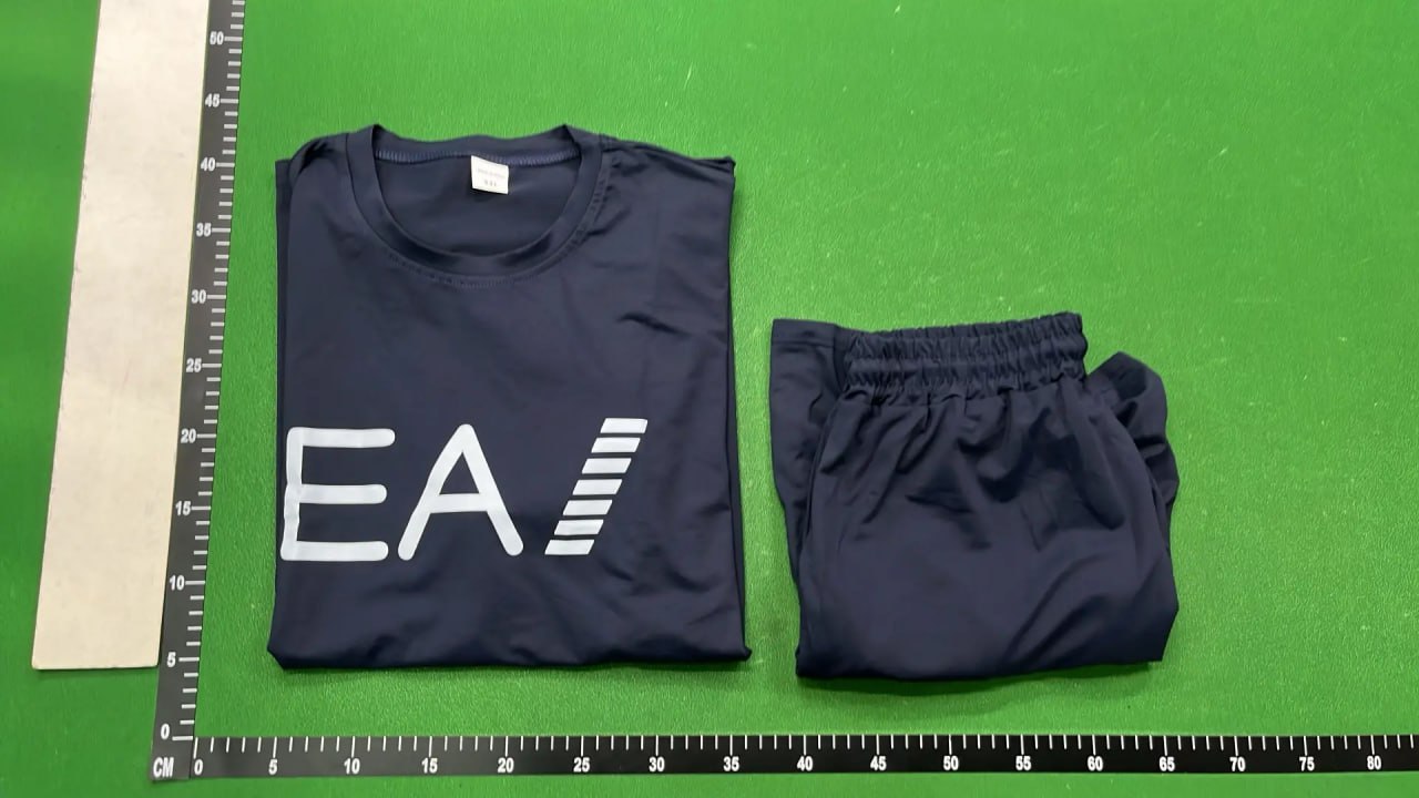 Emporio Armani EA7 Suit
