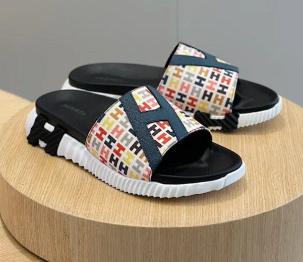  Hermes slippers