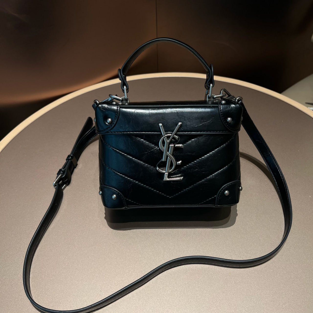  Saint Laurent Shoulder Bag