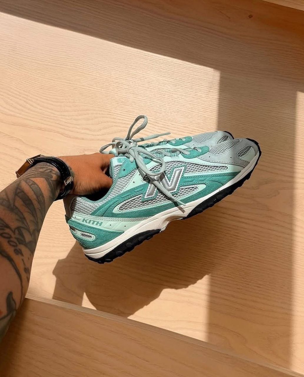 New Balance 204L