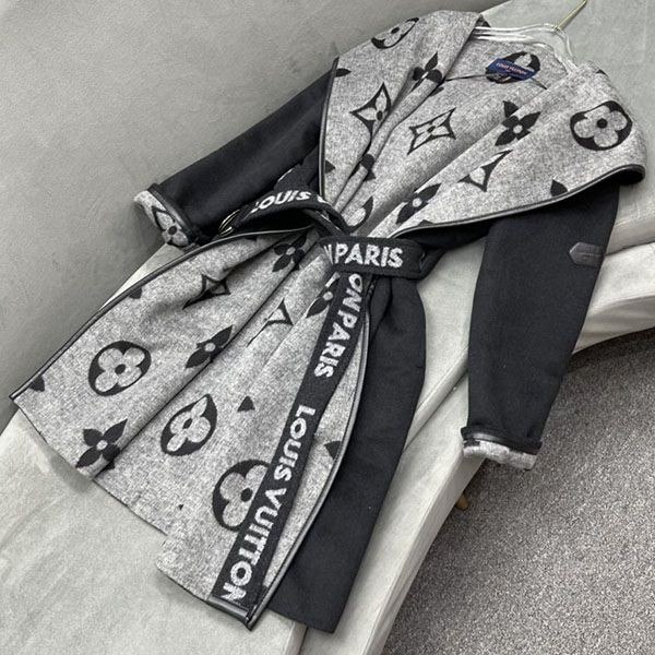 LV Embroidered double faced coat