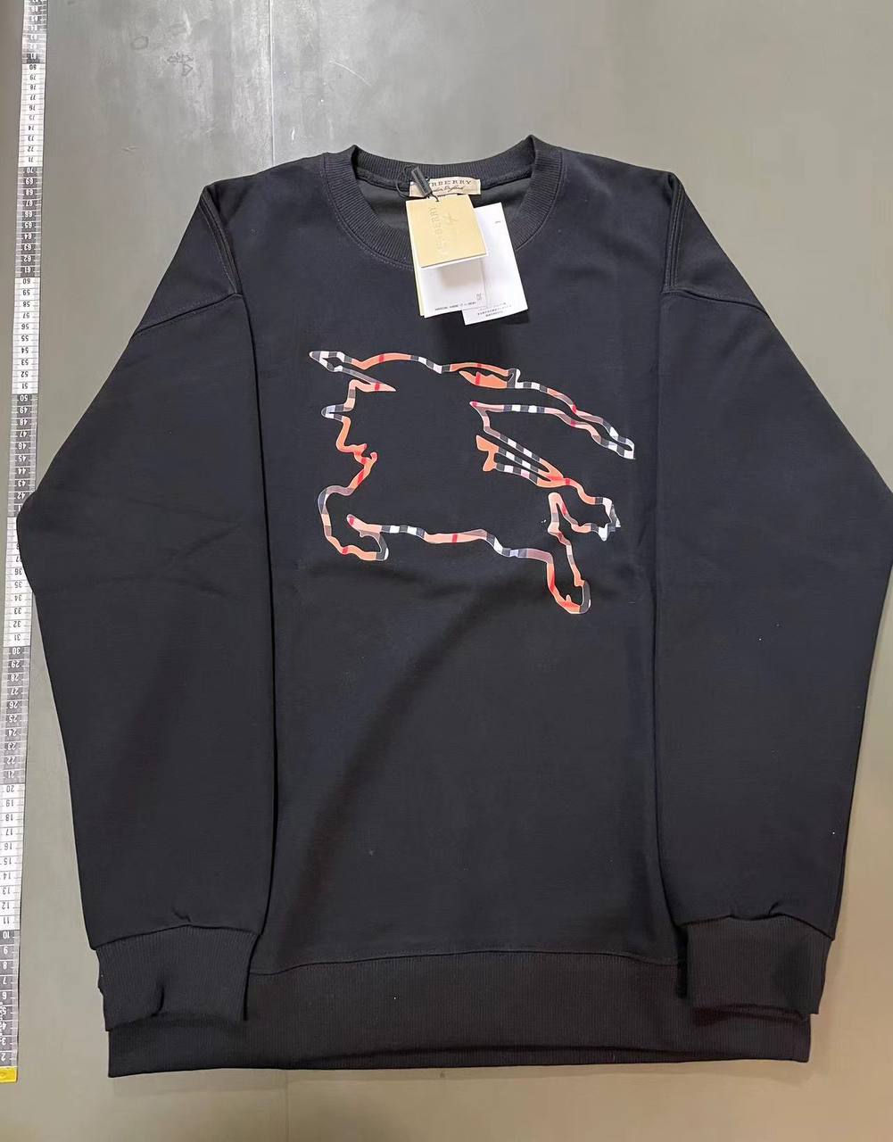  Burberry sweatshirt  ( 40 colors )