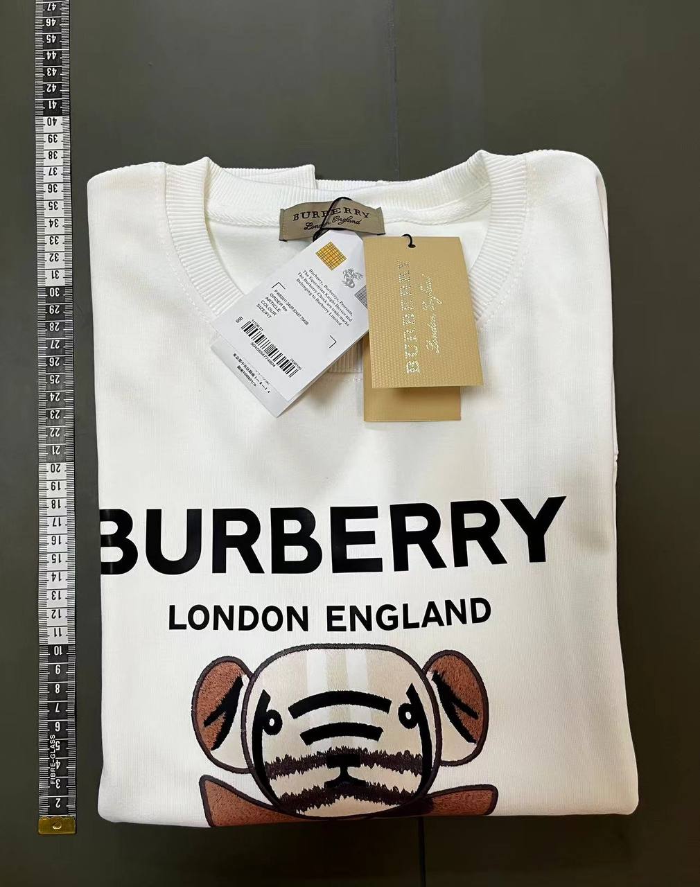  Burberry sweatshirt  ( 40 colors )