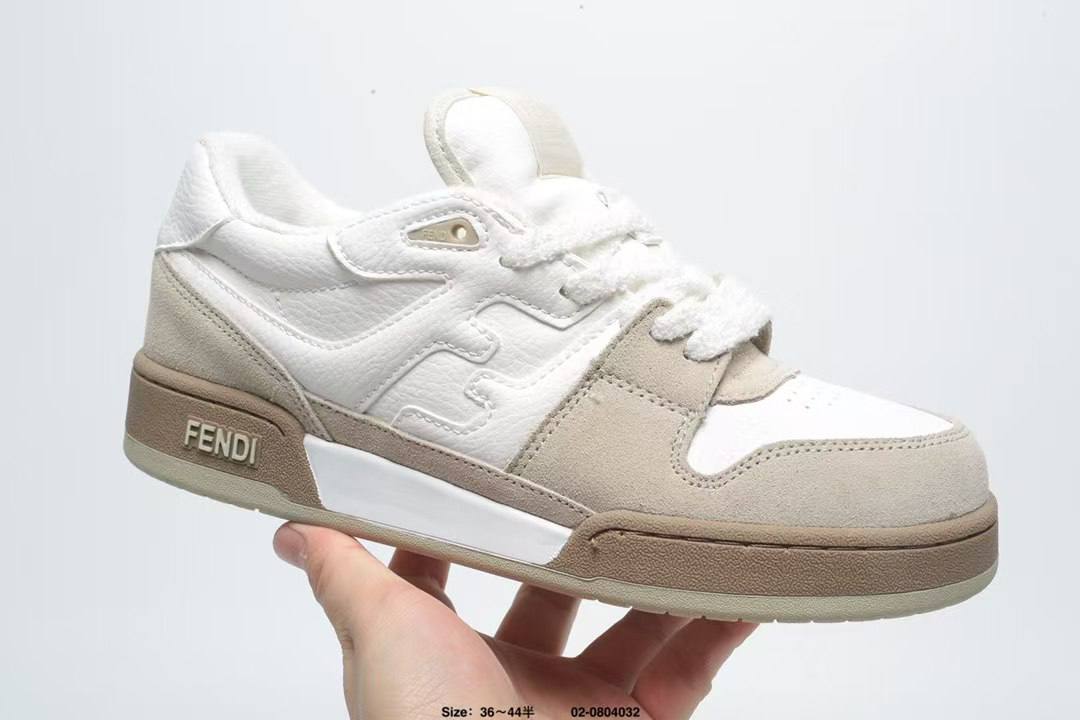 :Fendi Loafers