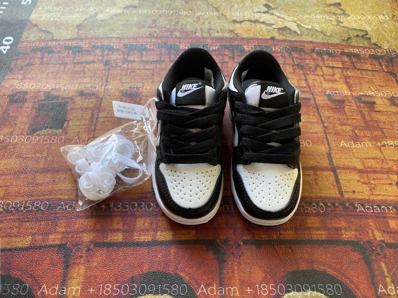 NIKE Dunk
