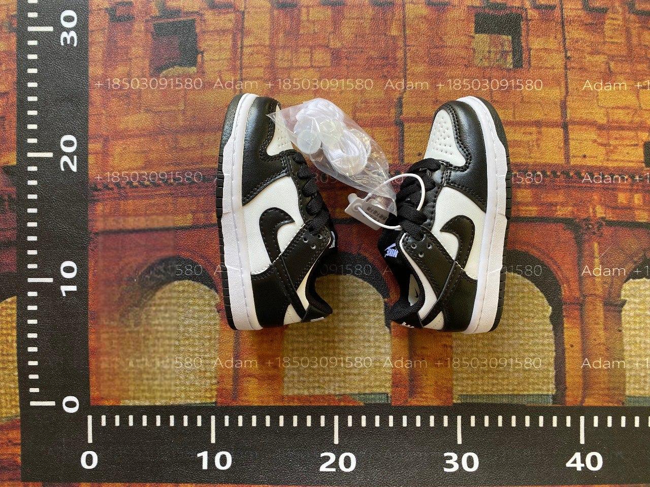 NIKE Dunk