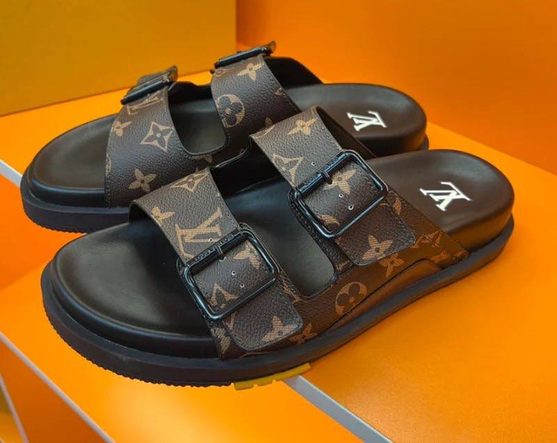 Article：LV slippers