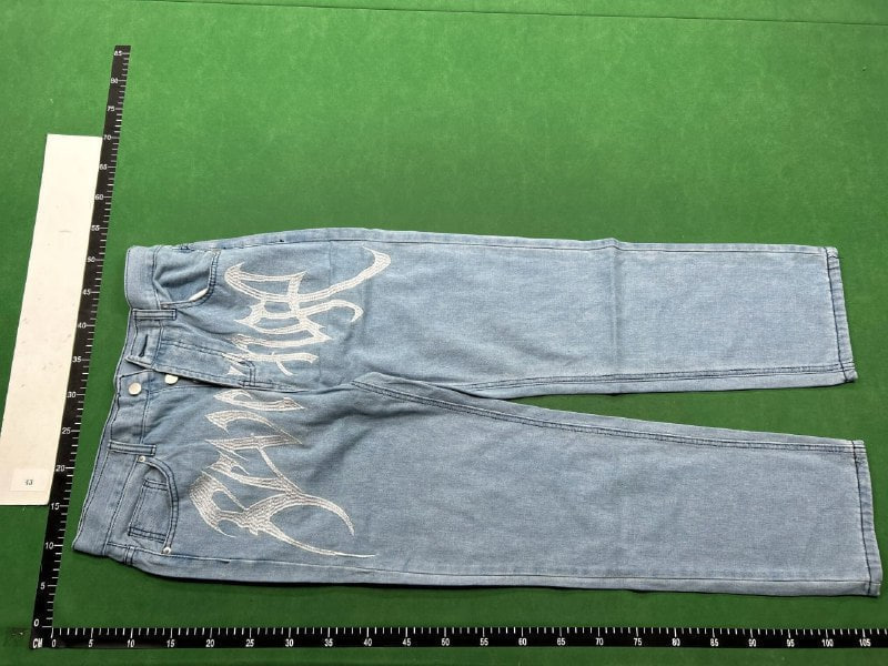  Revenge jeans