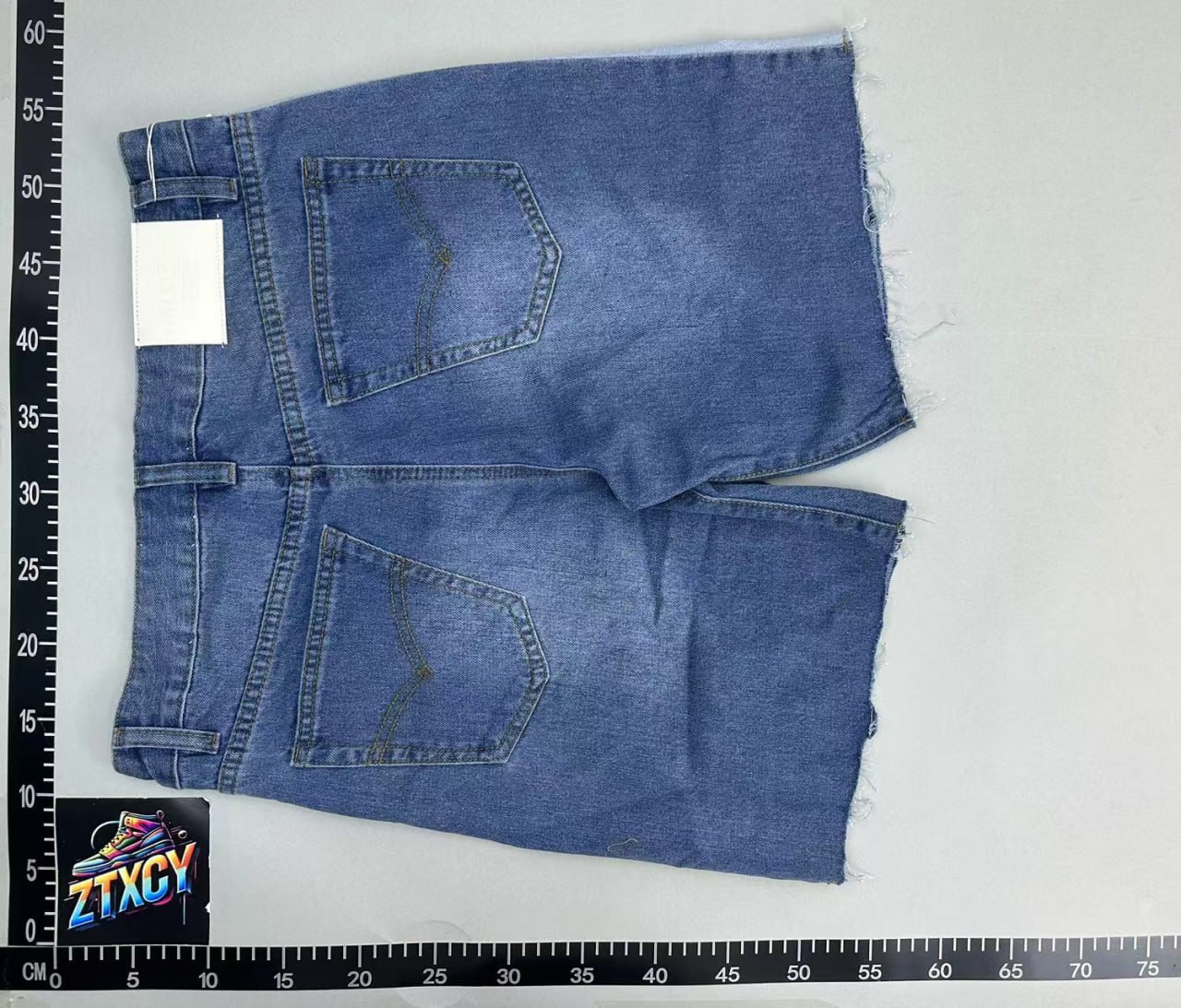 Gallery shorts