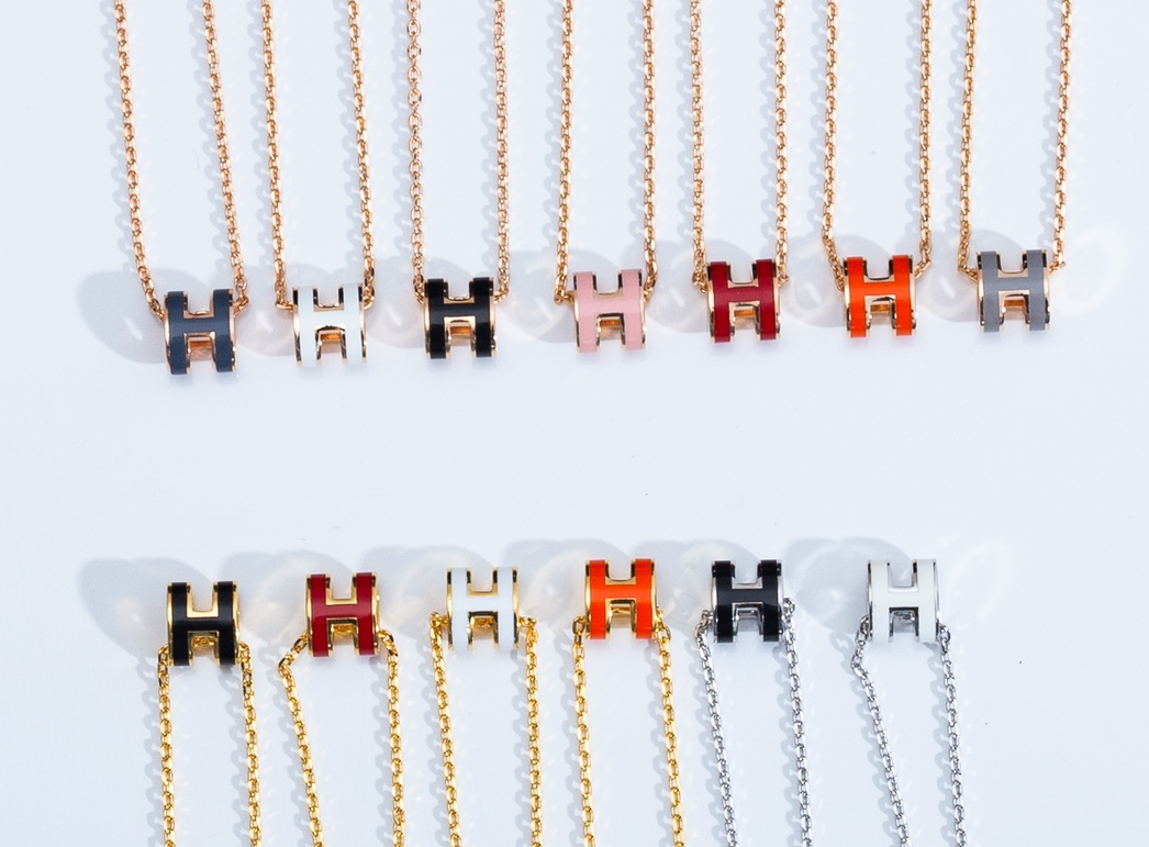 Hermes necklace