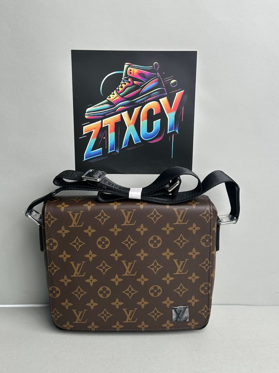  LV Bag