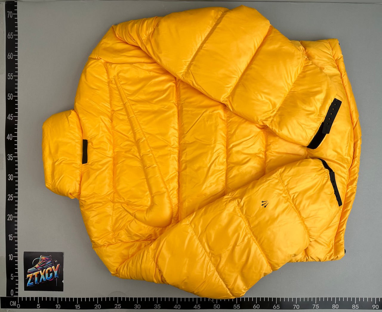 NIKE Down Jacket