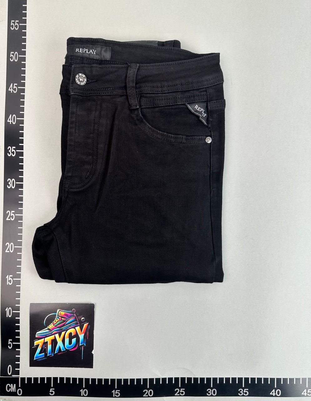 Repaly jeans