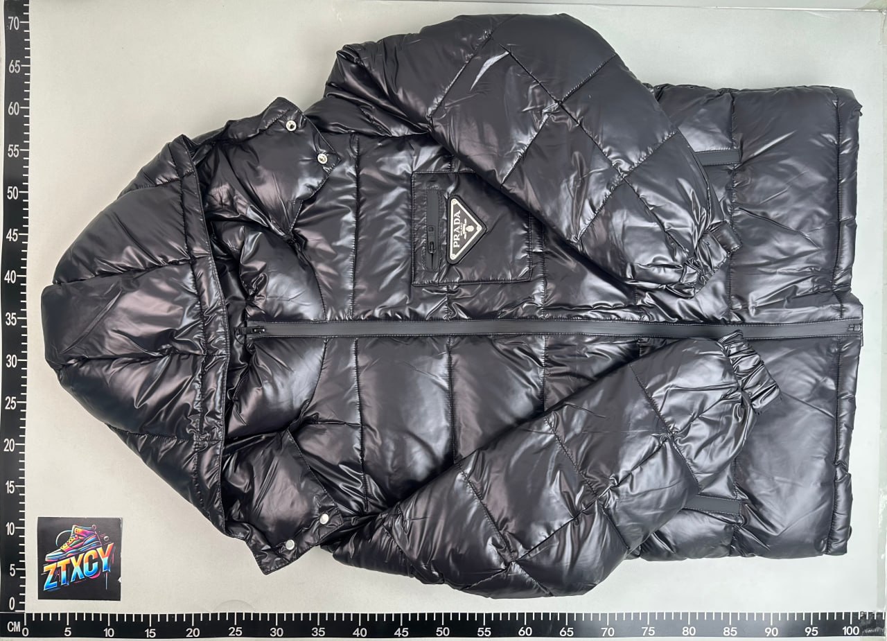 :Prada Down Jacket