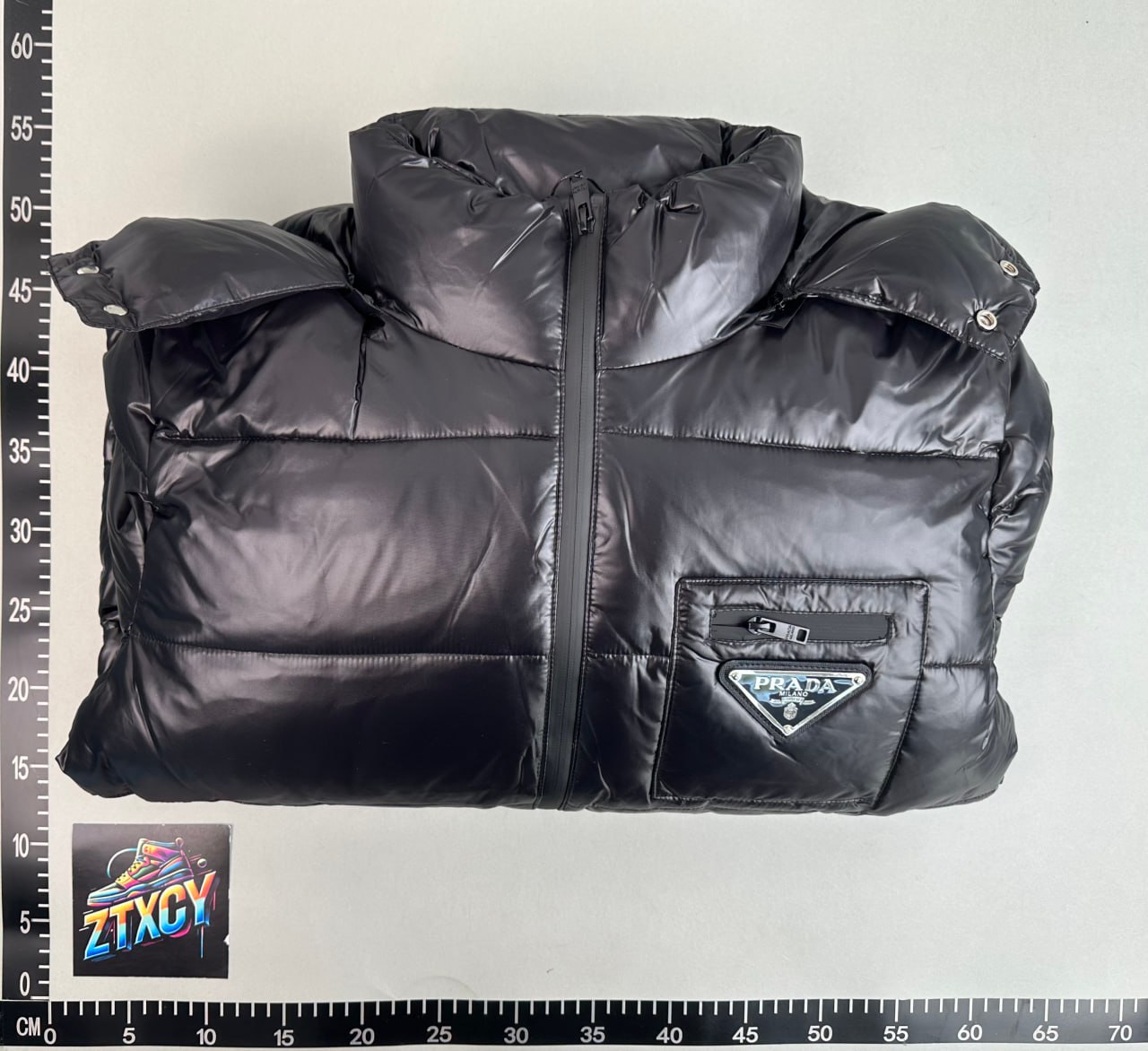 :Prada Down Jacket