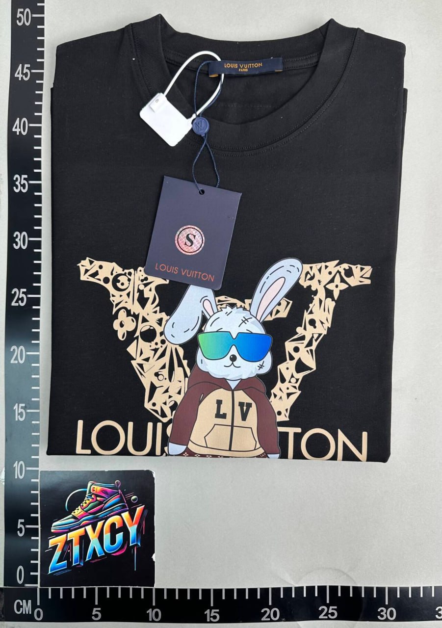 LV T-Shirt