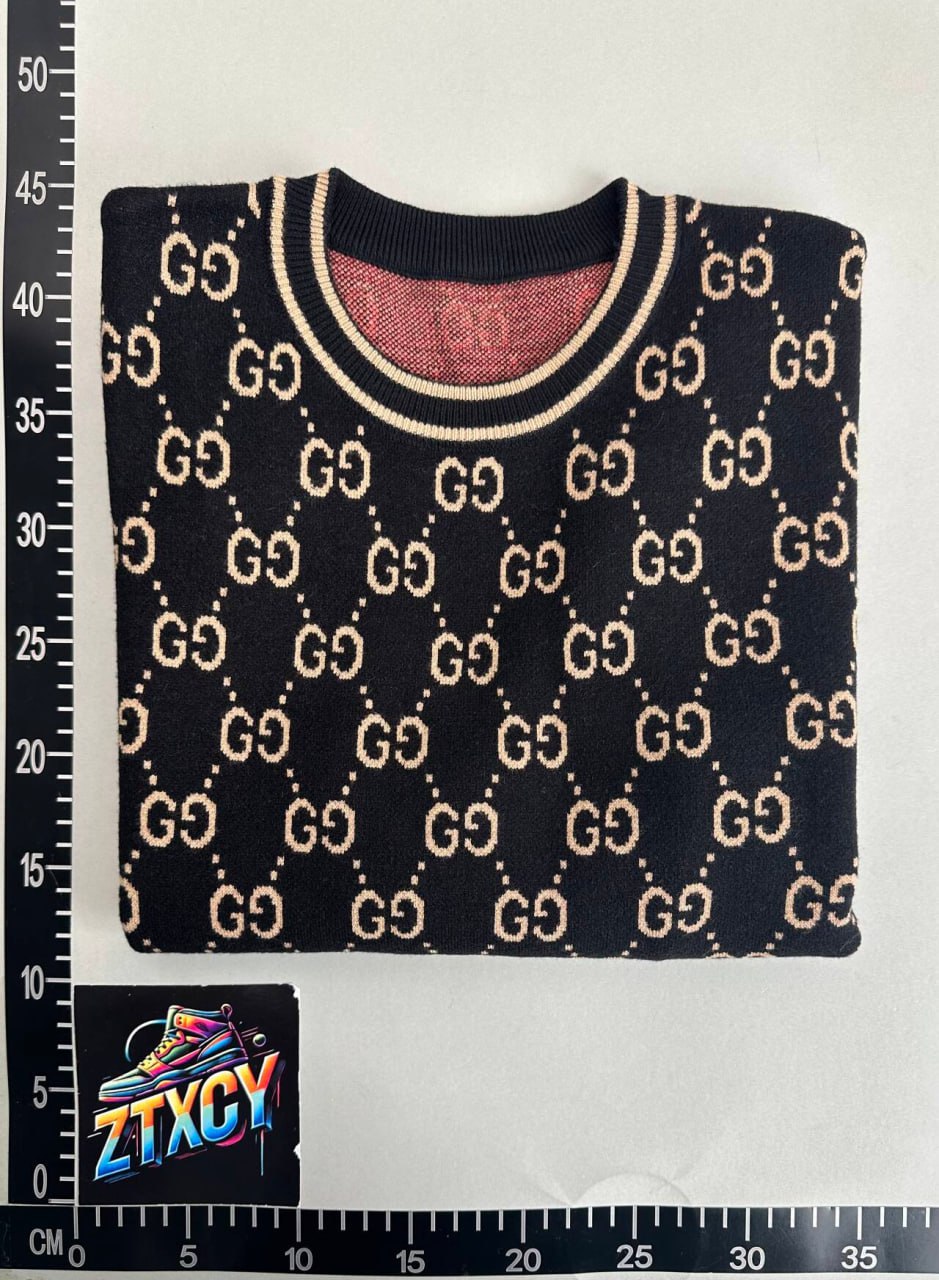 GUCCI Sweater