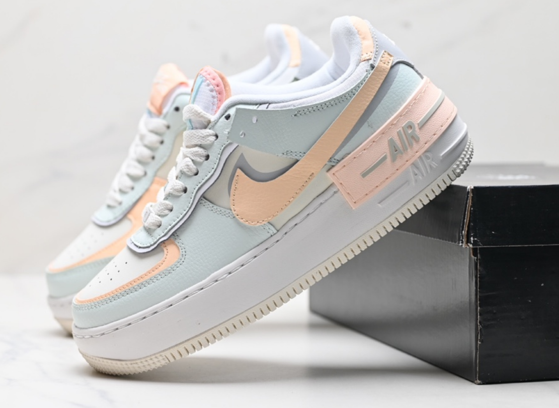NIKE shoes