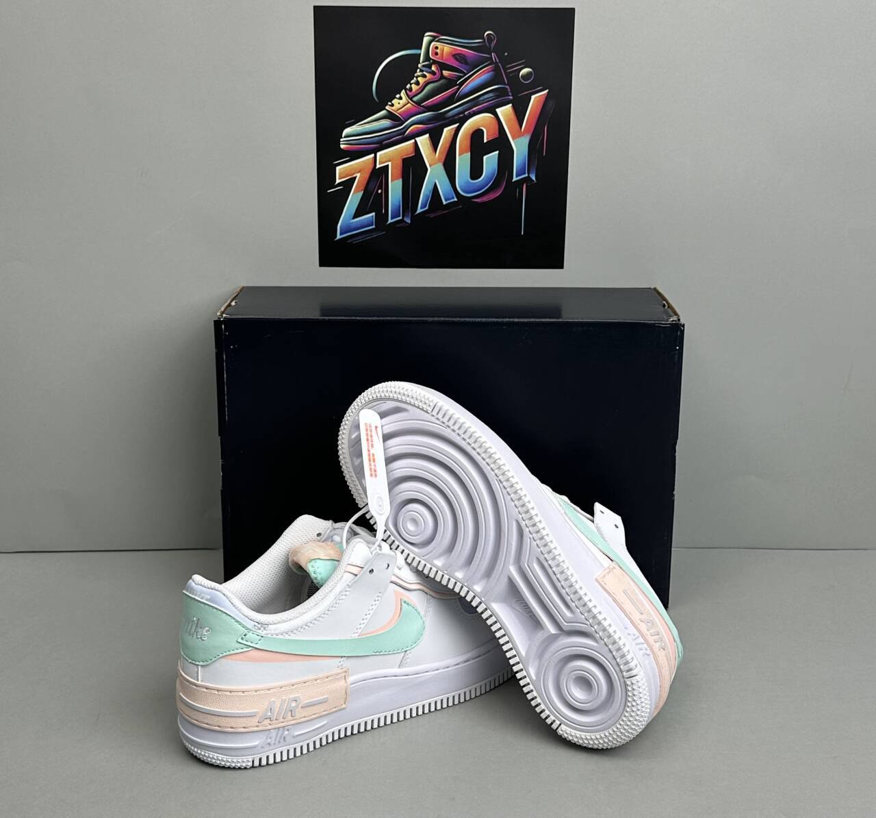 NIKE shoes