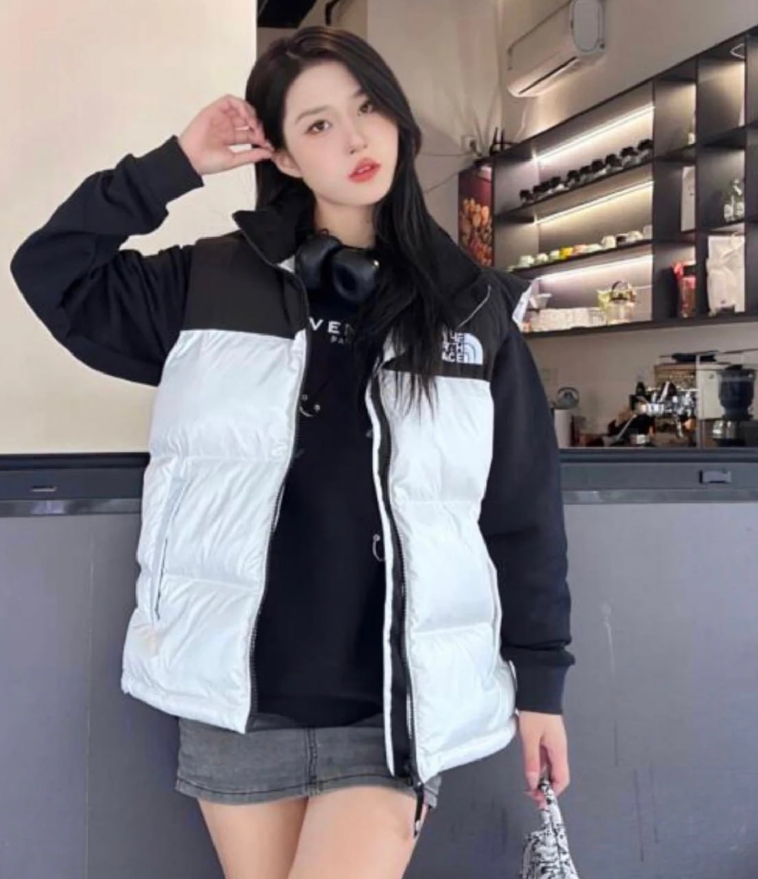 The North Face / Dior Oblique / Gucci GG Supreme / MLB New York Yankees Puffer Vests 1 style